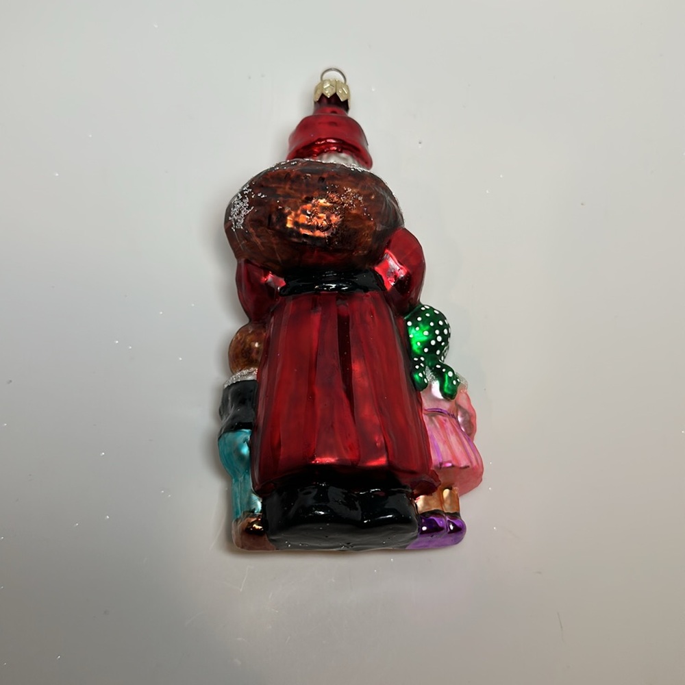 Christopher Radko Company 5.50in Gather Round, Glass, Ornament Santa Christmas - Picture 9 of 11